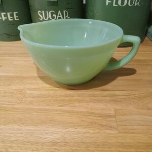 Vintage Green Jadite Spouted Batter Bowl Fire King 1930s